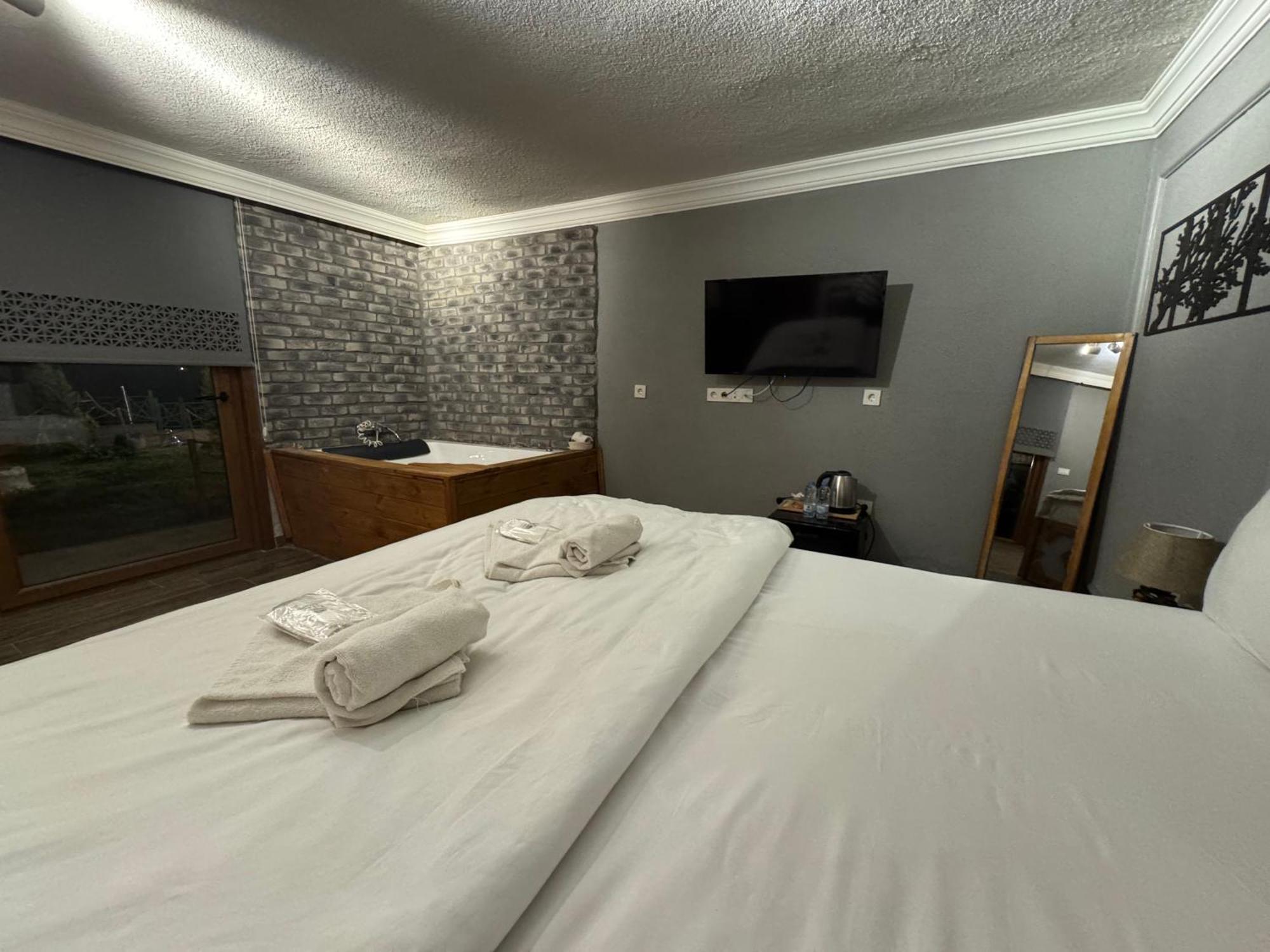 Tas Mahall Luxury Hotel Ağva エクステリア 写真